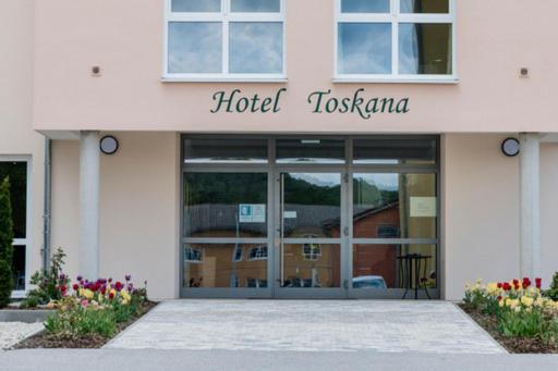 Hotel Toskana 3*